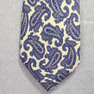 100% Silk MARC LEWIS Paisley Tie in‎ Navy and Cream Imported From ITALY